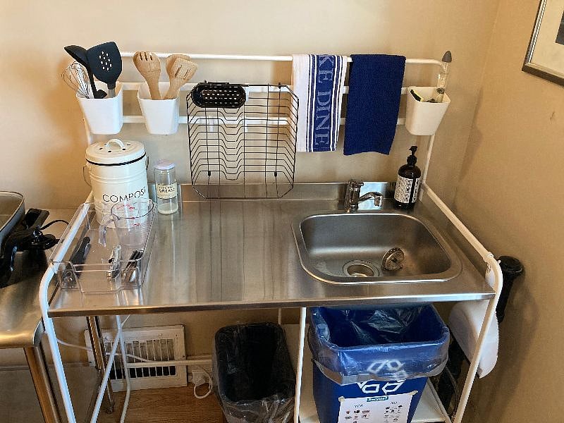 Kitchen sink