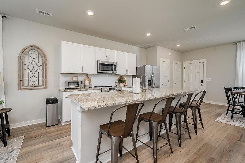 Furnished Finder property 443850_1 photo 6