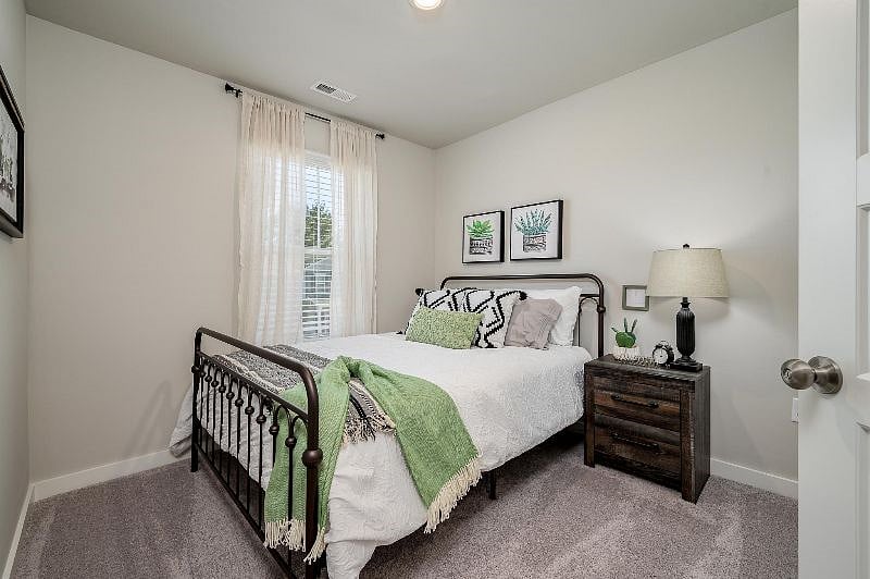 Furnished Finder property 443850_1 photo 28