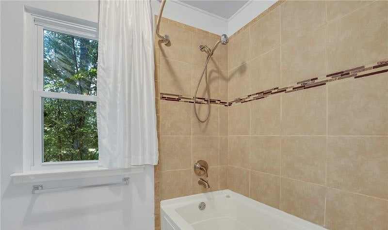 Furnished Finder property 443852_1 photo 8