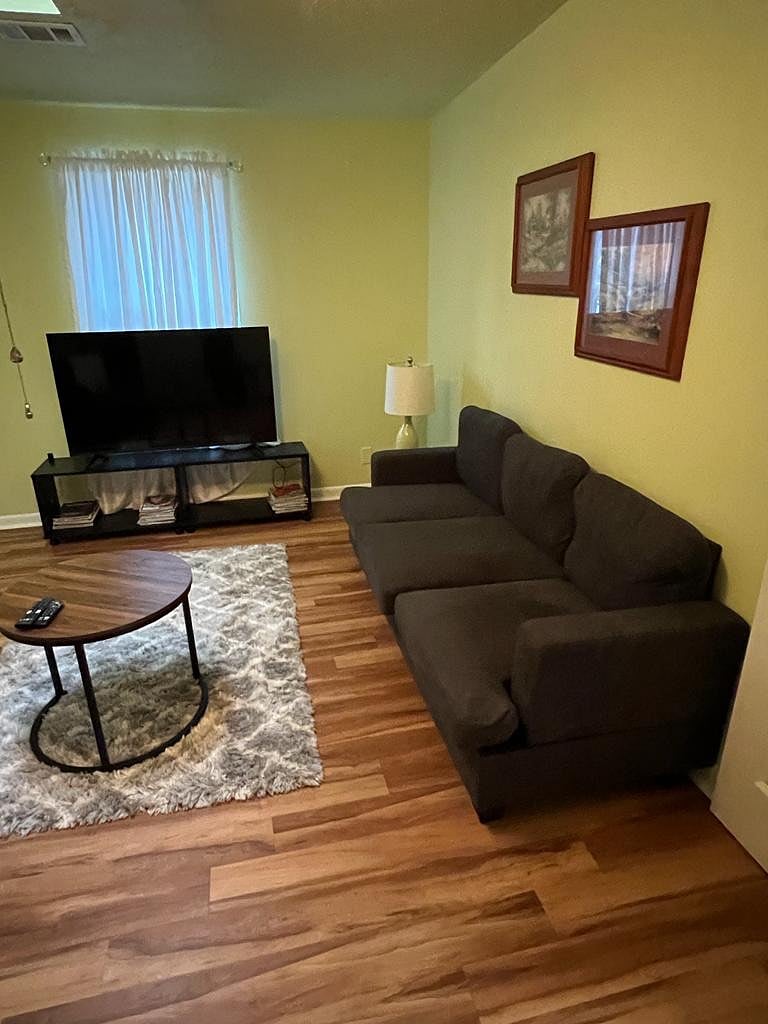Furnished Finder property 443852_1 photo 24