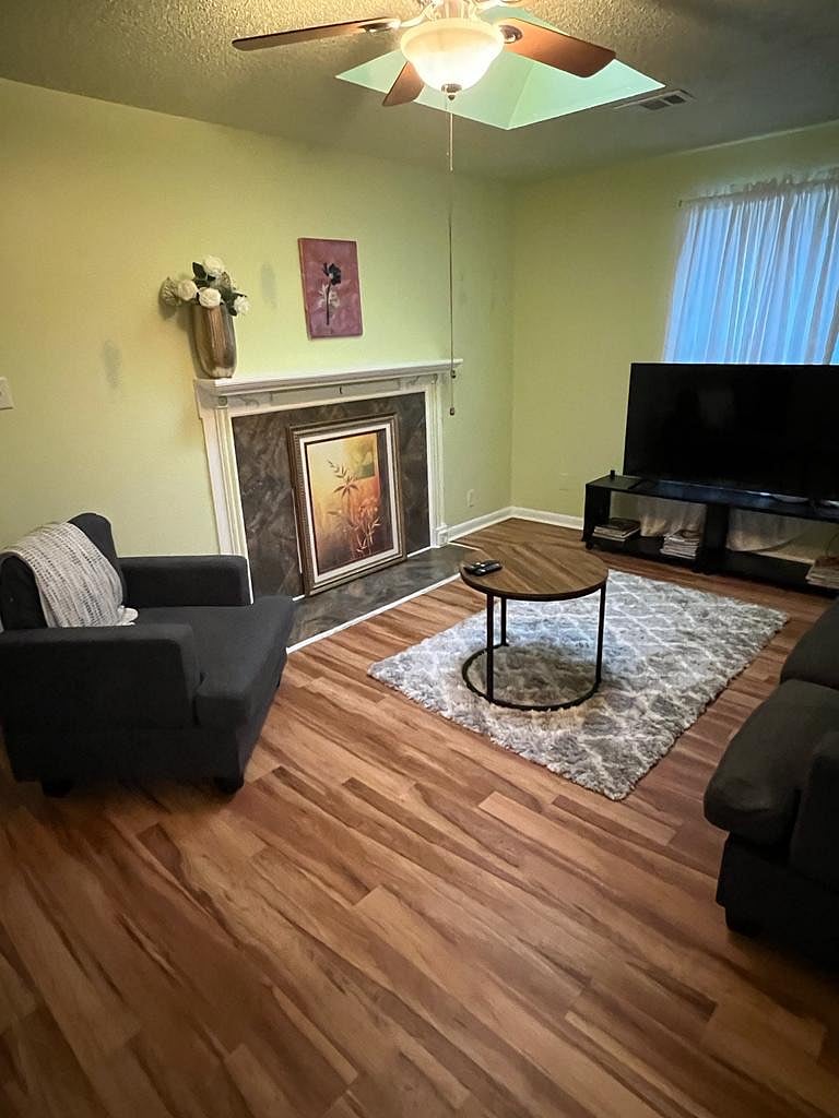 Furnished Finder property 443852_1 photo 25