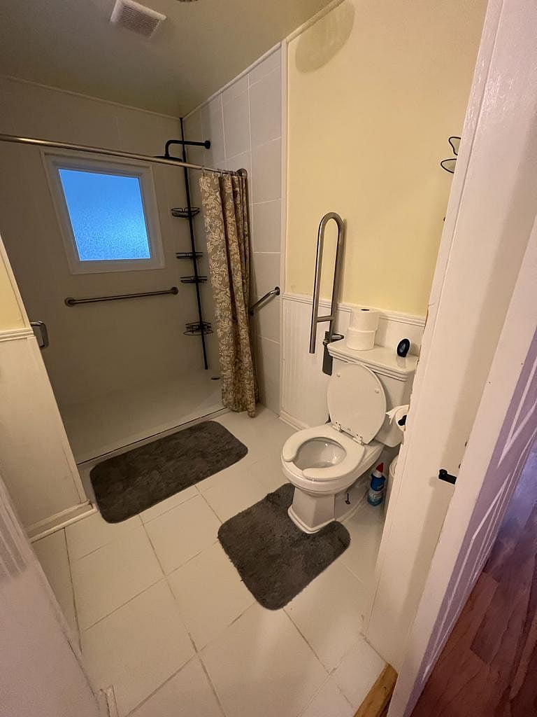 Furnished Finder property 443852_1 photo 35