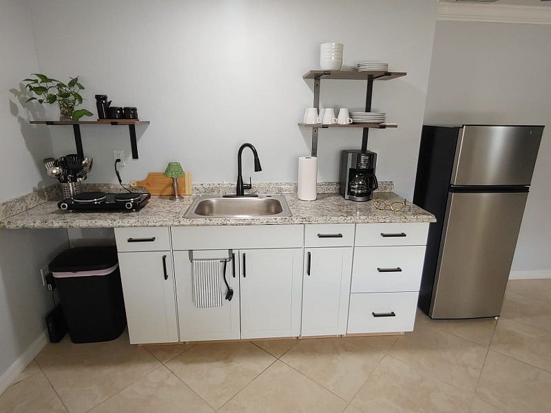 Furnished Finder property 443894_1 photo 7