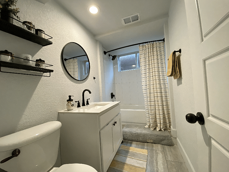 Full private bathroom