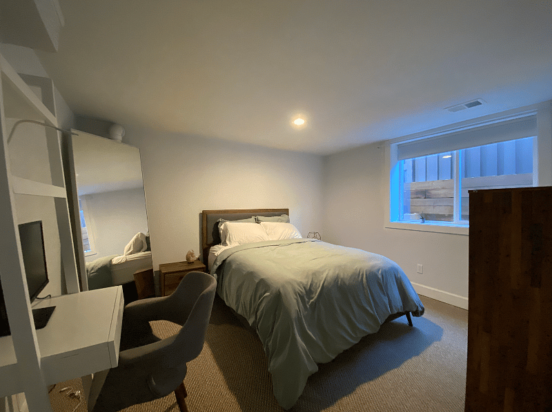 Bedroom #2 with queen bed