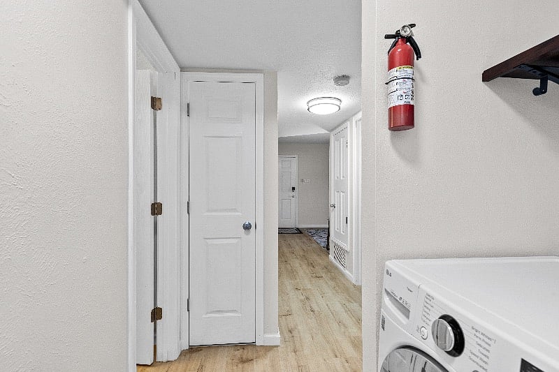 Furnished Finder property 443952_1 photo 17