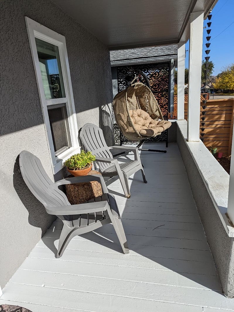PORCH!