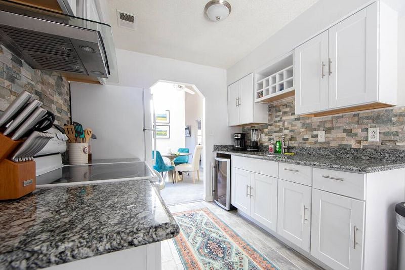 Furnished Finder property 443988_1 photo 10