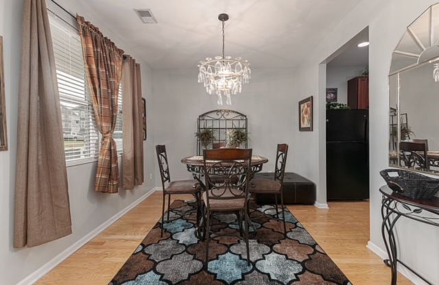 Furnished Finder property 443993_1 photo 4