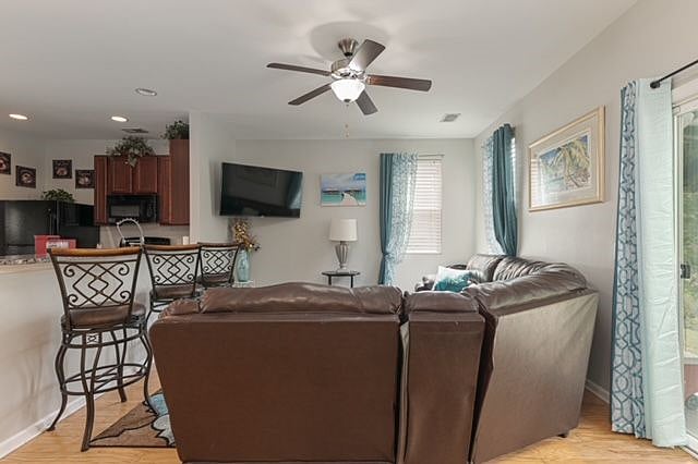 Furnished Finder property 443993_1 photo 10