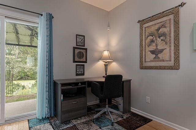Furnished Finder property 443993_1 photo 12