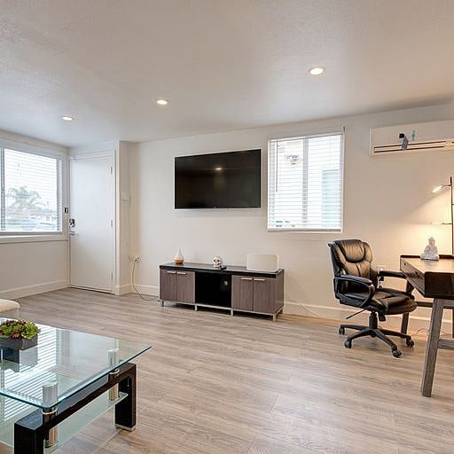 Furnished Finder property 444021_1 photo 4