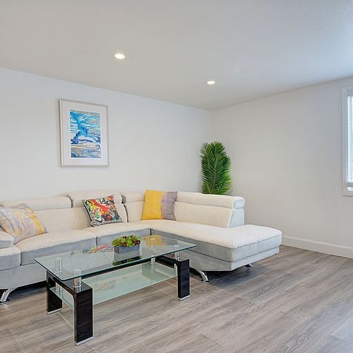 Furnished Finder property 444021_1 photo 3