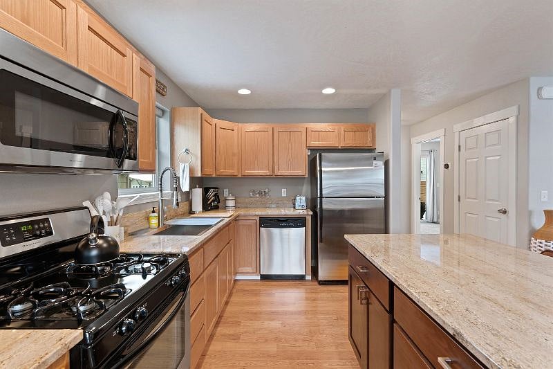 Furnished Finder property 444061_1 photo 10