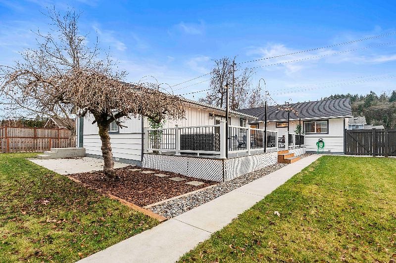 Furnished Finder property 444103_1 photo 24