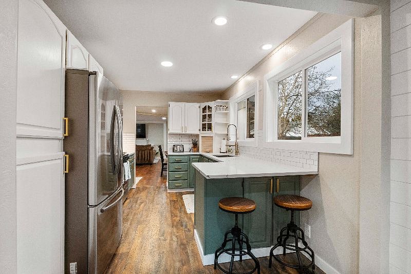 Furnished Finder property 444103_1 photo 6