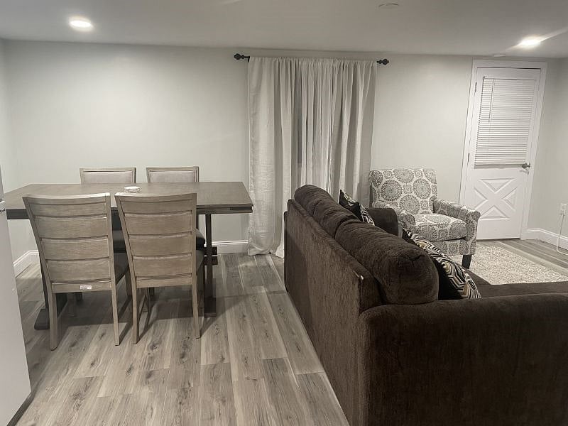 Furnished Finder property 444110_1 photo 4