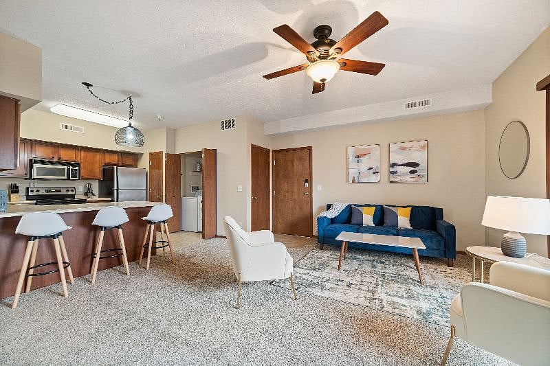 Furnished Finder property 444158_1 photo 3