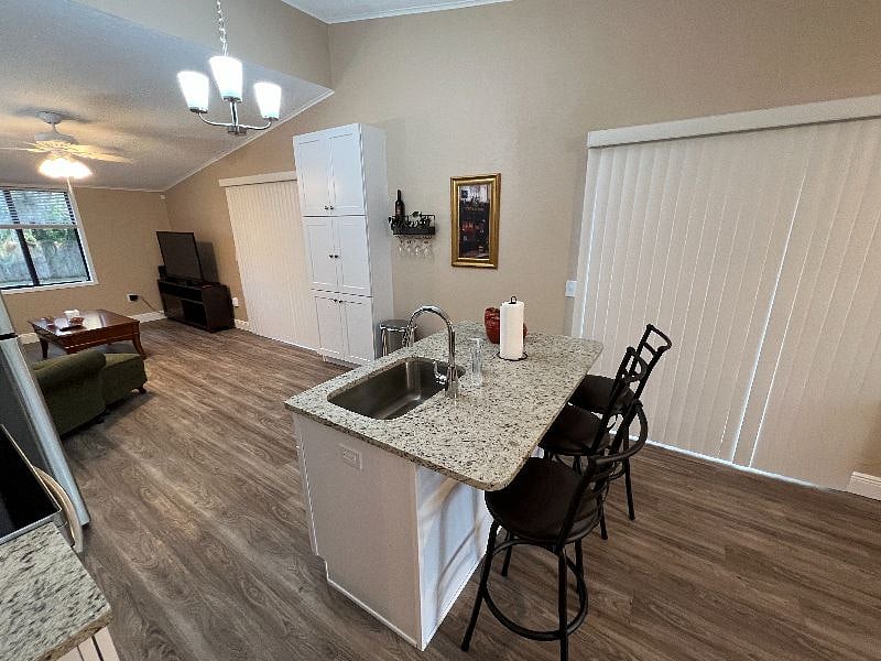 Furnished Finder property 444169_2 photo 5