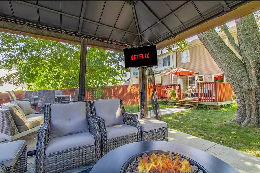 Furnished Finder property 444209_1 photo 17