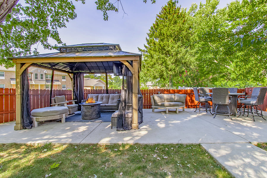 Furnished Finder property 444209_1 photo 18