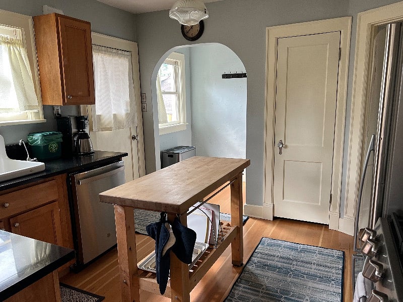Easy side door access to the backyard through the kitchen.