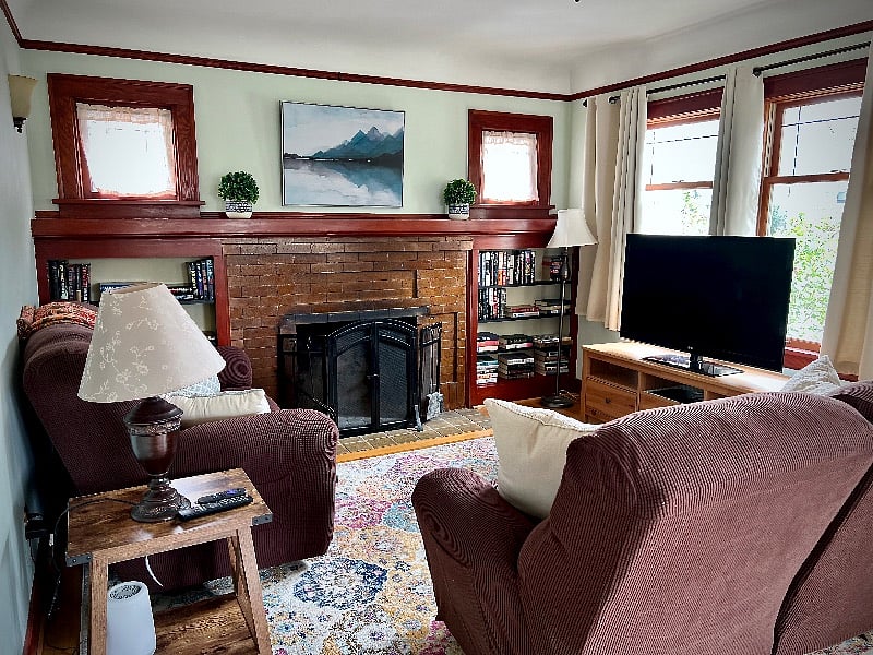 Our house has high-speed internet, an antenna TV for local channels, and a Roku. We have plenty of books for you to start (and take!) with you on your journey. You can also leave a book for the next guest!
