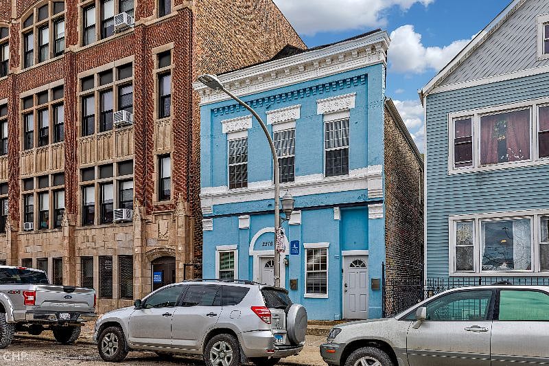 Apartment located on second floor. Windows on front overlooking the street.