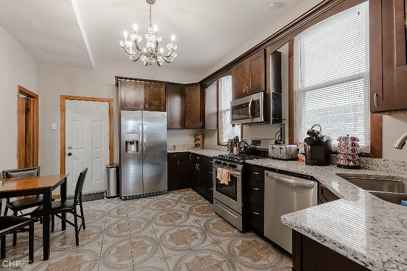 Furnished Finder property 444266_1 photo 8