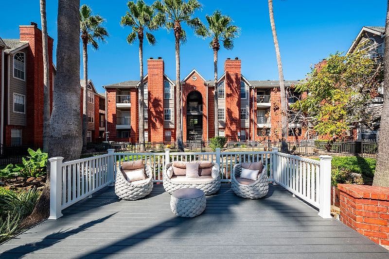 Furnished Finder property 444279_1 photo 16