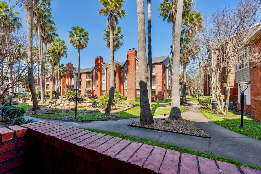 Furnished Finder property 444279_7 photo 17