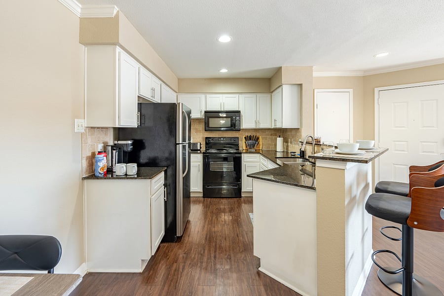 Furnished Finder property 444279_8 photo 18