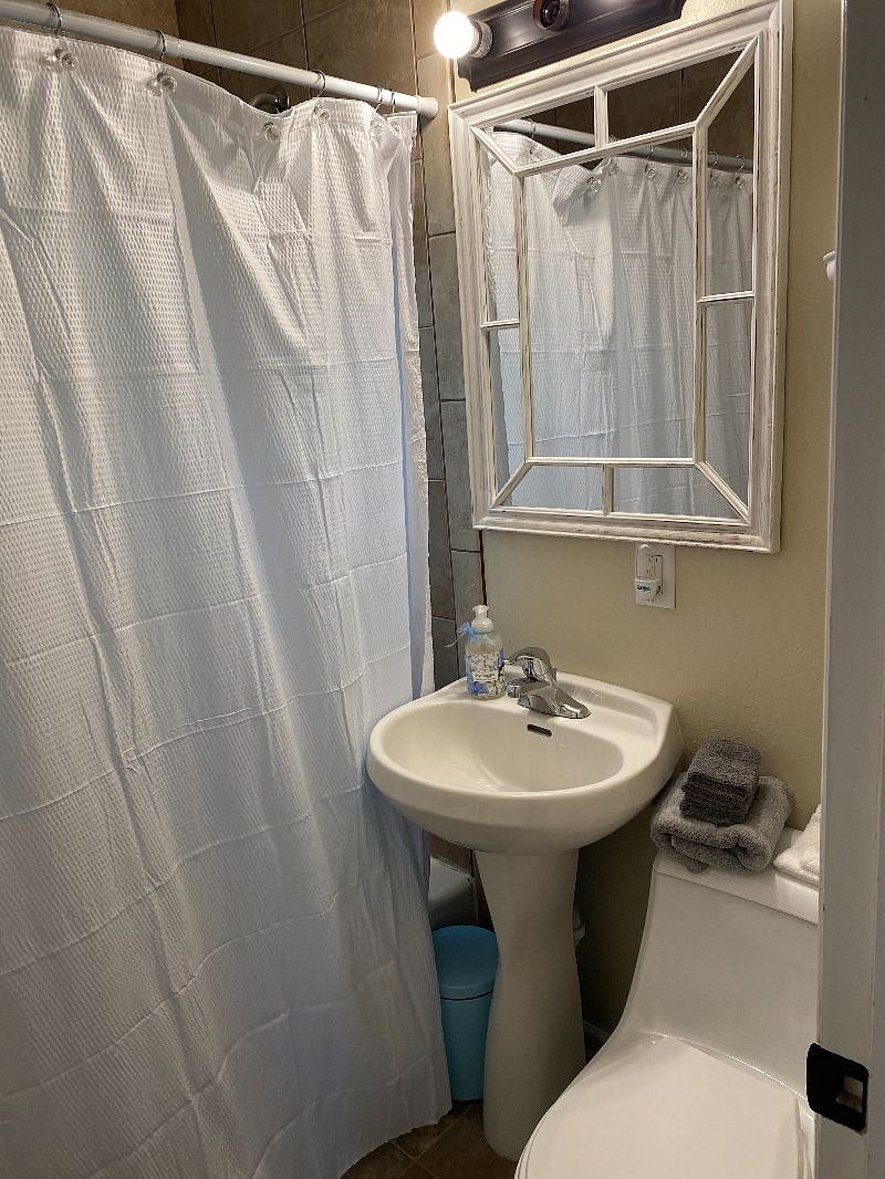 Furnished Finder property 444289_1 photo 13
