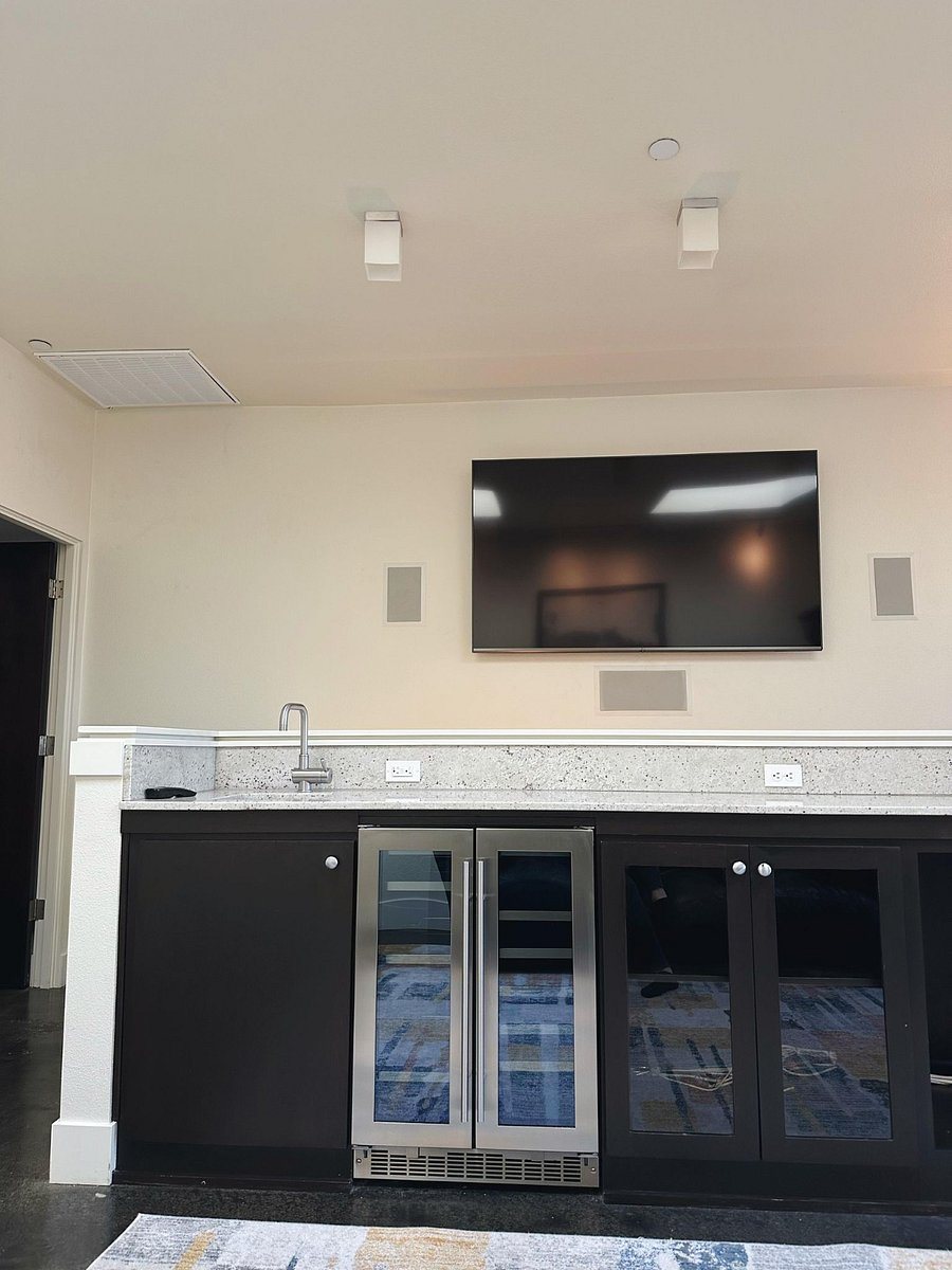Furnished Finder property 444304_1 photo 20