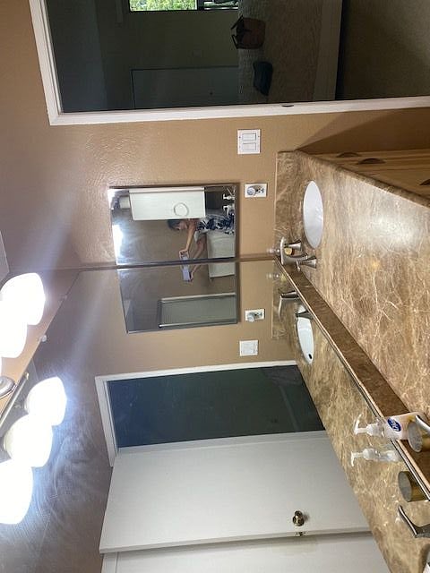 Furnished Finder property 444311_1 photo 9