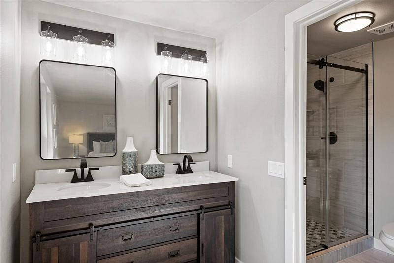 Furnished Finder property 444355_1 photo 7