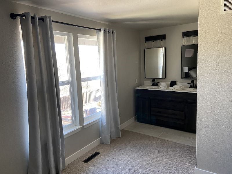 Furnished Finder property 444355_1 photo 8