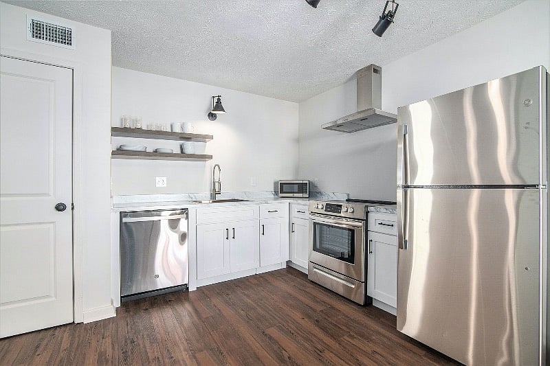 Furnished Finder property 444357_1 photo 11