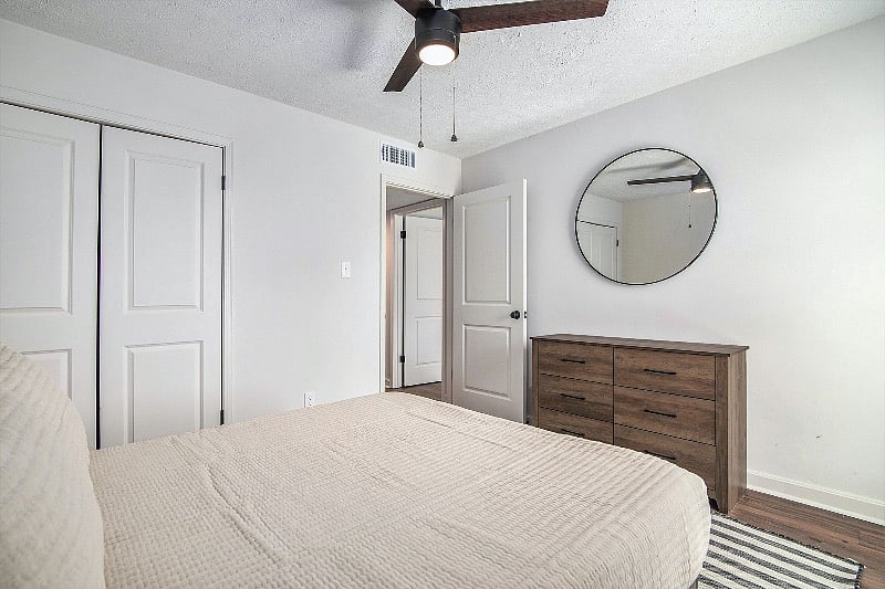 Furnished Finder property 444357_3 photo 8