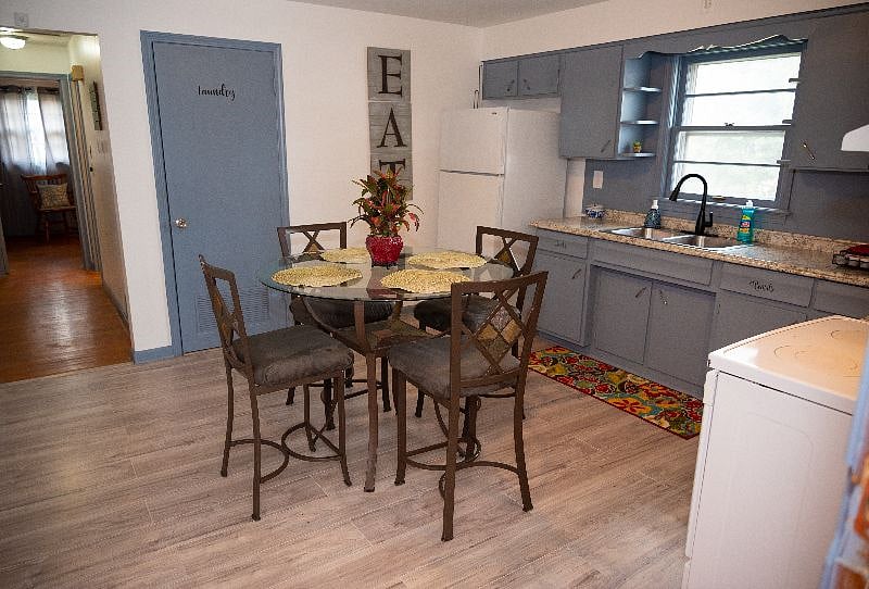 Furnished Finder property 444364_1 photo 27
