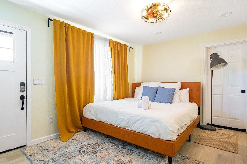 Furnished Finder property 444488_2 photo 6