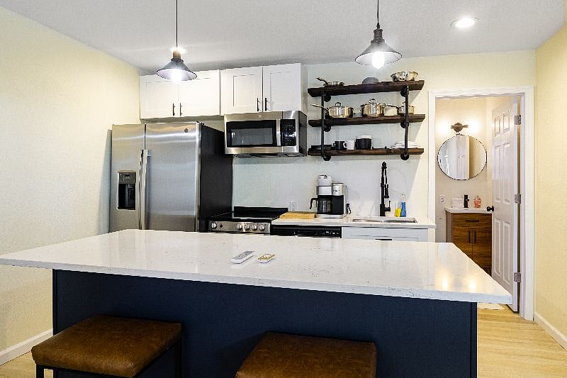 Furnished Finder property 444488_2 photo 10