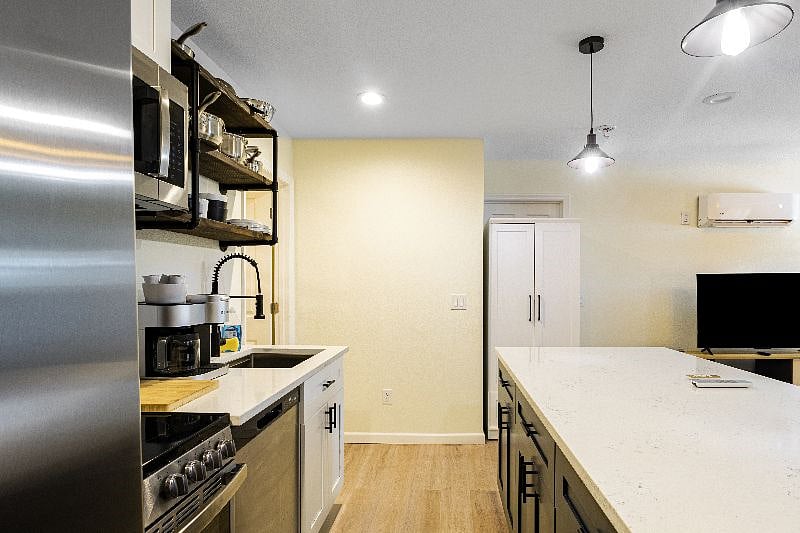 Furnished Finder property 444488_2 photo 11