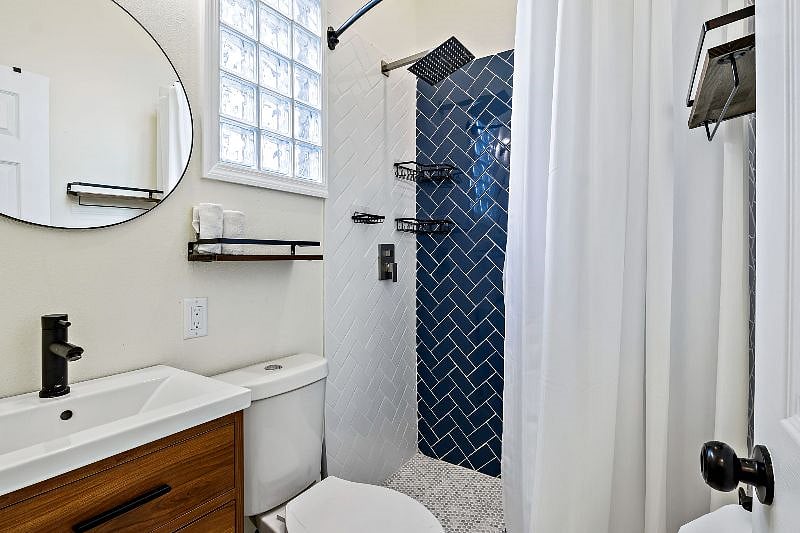 Furnished Finder property 444488_4 photo 3