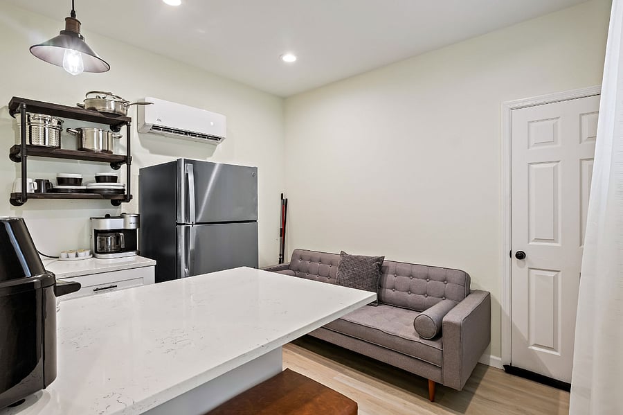 Furnished Finder property 444488_4 photo 4