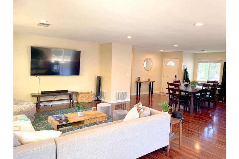 Furnished Finder property 444498_1 photo 4