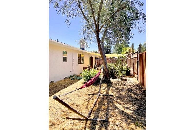 Furnished Finder property 444498_1 photo 18