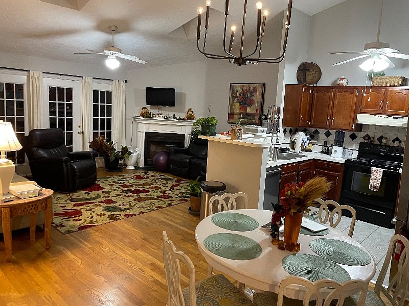 Furnished Finder property 444548_1 photo 3