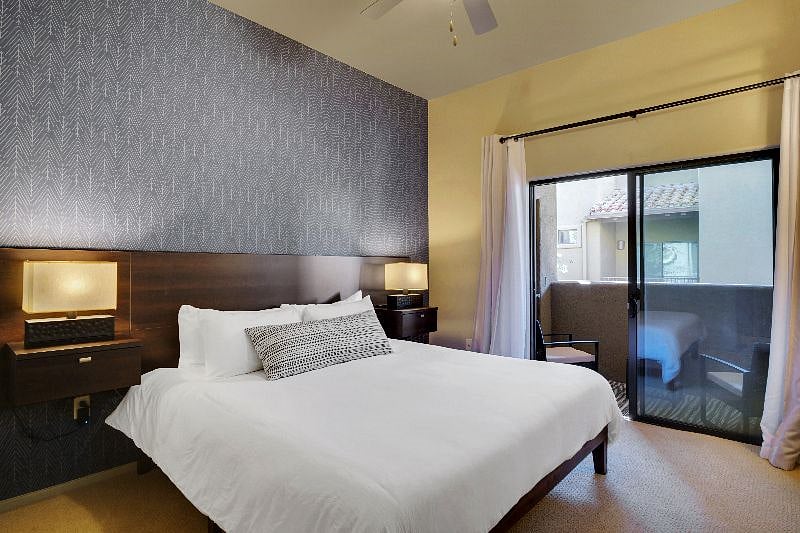 King size bed